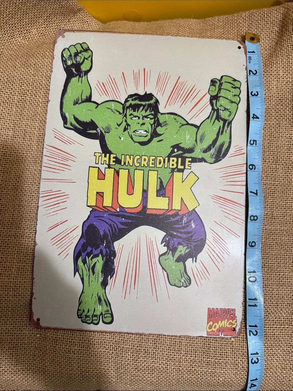 Marvel Comics The Incredible Hulk Vintage-Style Metal Sign - Green